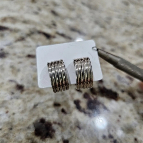 James Avery Retired Rayos Ear Posts - Picture 12 of 12